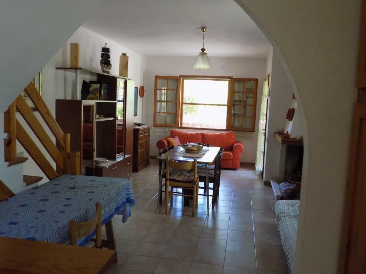 Casa Vacanze Gardenia Solanas  Ngoại thất bức ảnh