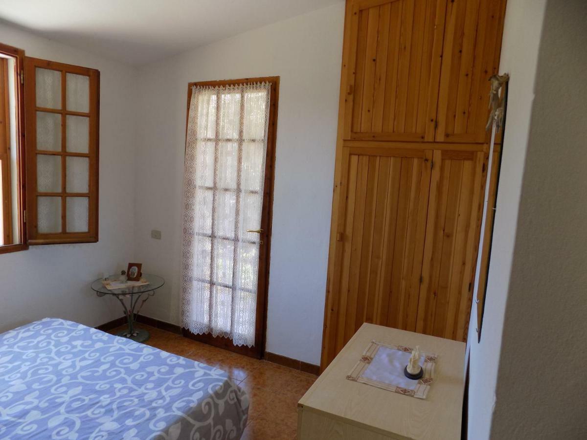 Casa Vacanze Gardenia Solanas  Ngoại thất bức ảnh