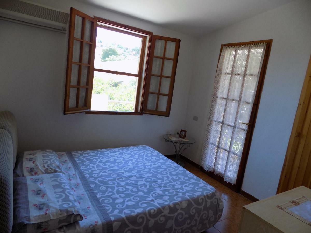 Casa Vacanze Gardenia Solanas  Ngoại thất bức ảnh